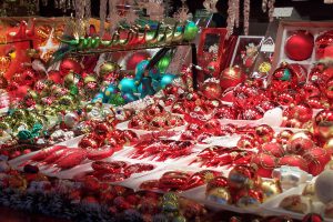 christmas-market-stall-detail